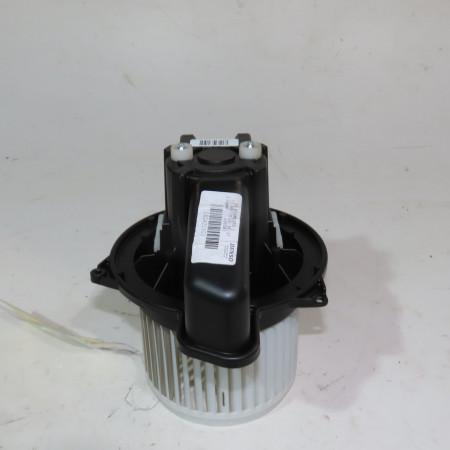 Moteur ventilateur chauffage occasion  Fiat PANDA (312_, 319_) 1.2 (312pxa1a) (2012)   77366917 