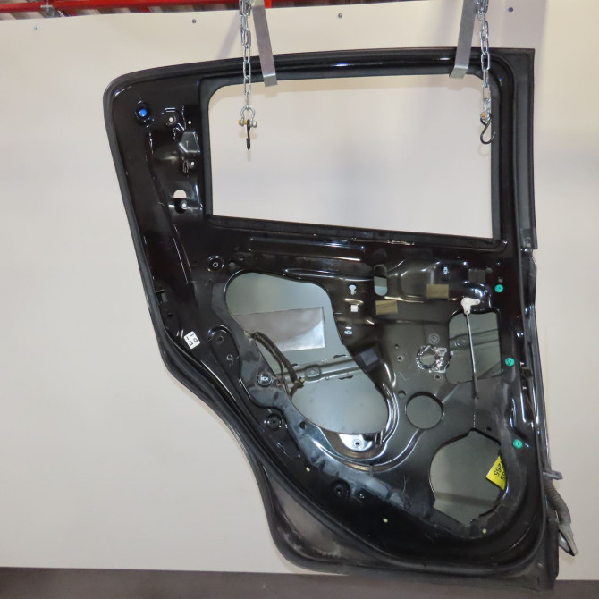 Porte arrière gauche occasion  Chevrolet AVEO 3/5 portes (T300) 1.2 (2011)   96893536  2