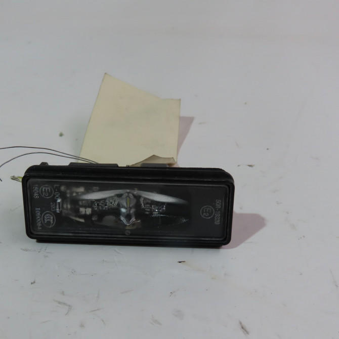 Eclaireur plaque de police d occasion  Citroën C5 AIRCROSS (A_) 1.2 puretech 130 (arhnsj) (2018)   9815226680  1