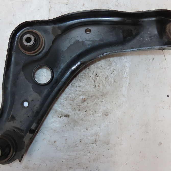 Triangle inf avg occasion  Nissan QASHQAI II SUV (J11, J11_) 1.6 dci (2013)   545014EA0B  2