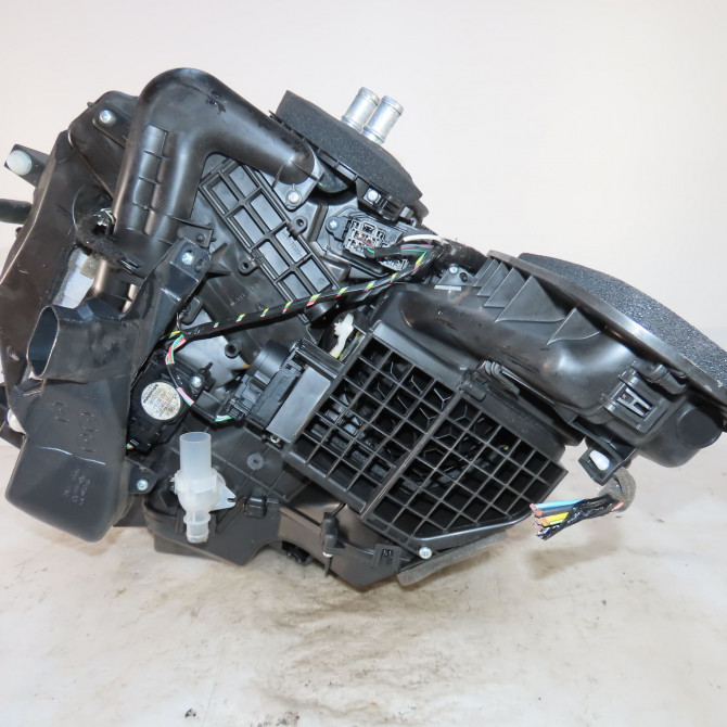 Bloc de chauffage complet occasion  Nissan QASHQAI II SUV (J11, J11_) 1.6 dci (2013)   272104EA4C  4