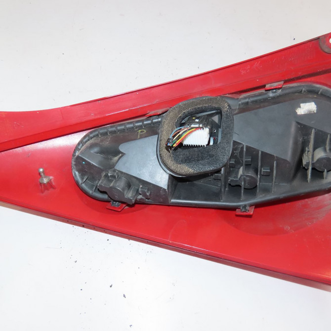 Feu arrière droit occasion  Peugeot 107 (PM_, PN_) 1.4 hdi (2005-2014)   6351X6  2