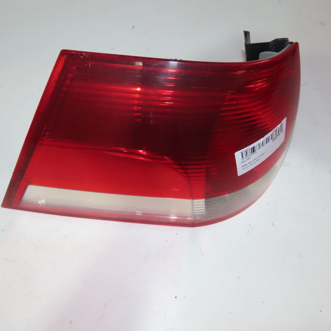 Feu arrière gauche occasion  Opel VECTRA C Break (Z02) 1.9 cdti (f35) (2004-2009)   93182174  1