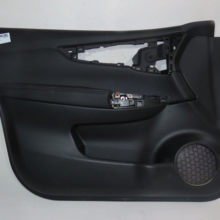 Garniture porte avg occasion  Nissan QASHQAI II SUV (J11, J11_) 1.6 dci (2013)   809014EA8B 