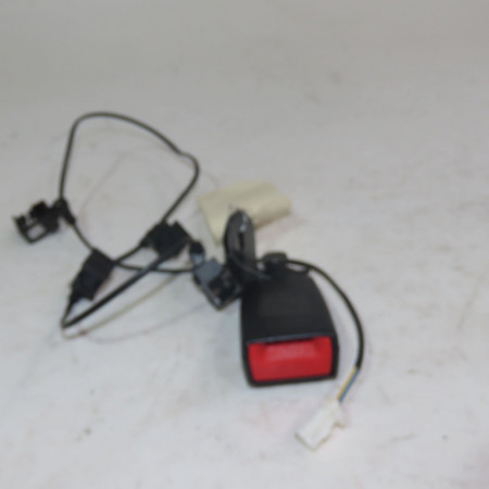 Ancrage ceinture arrière droit occasion  Alfa romeo MITO (955_) 1.4 multiair (955axl1b) (2009-2013)   156084659 