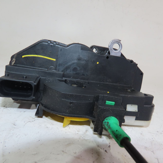 Serrure porte ard occasion  Chevrolet AVEO 3/5 portes (T300) 1.2 (2011)   13579546  2