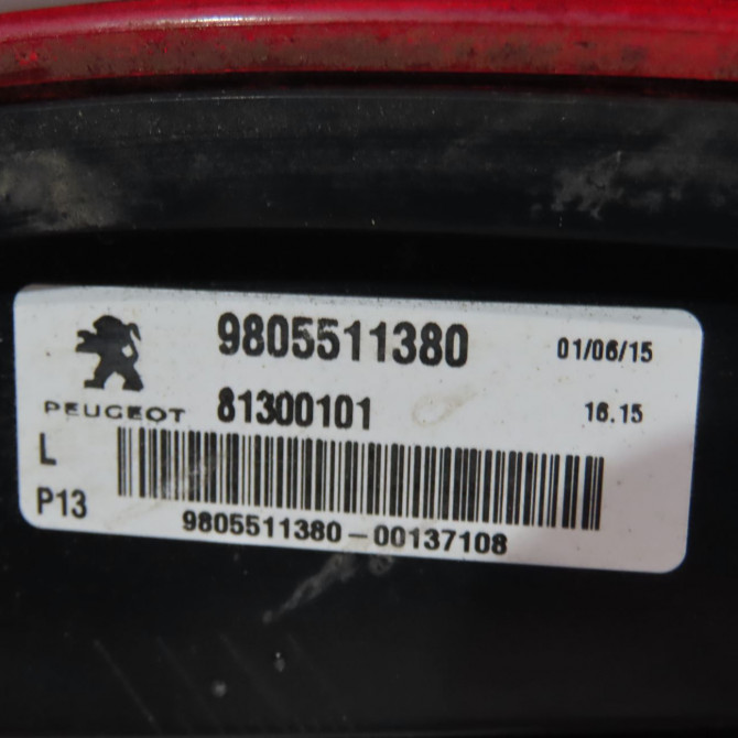 Feu arrière interieur gauche occasion  Peugeot 3008 SUV (MC_, MR_, MJ_, M4_) 1.6 thp 165 (m45gyw, m45gzw, m45gyv) (2016)   9805511380  2