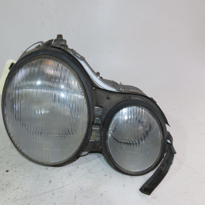 Phare droit occasion  Mercedes-benz CLASSE E (W210) E 290 turbo-d (210.017) (1996-1999)   2108200461  1