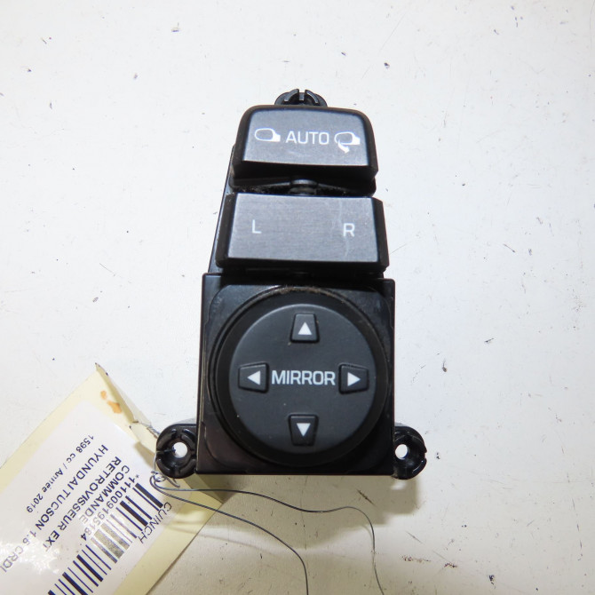 Commande rétroviseurs extérieures électriques occasion  Hyundai TUCSON (TL, TLE) 1.6 crdi (2018)   93573D3000  1