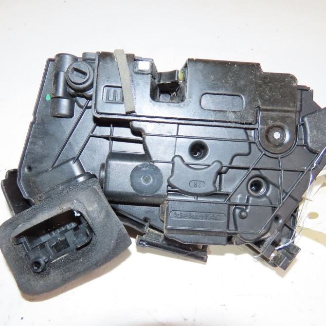 Serrure porte ard occasion  Volkswagen vw POLO V (6R1, 6C1) 1.2 tsi 16v (2014-2017) 5 portes   6C0839014A  2