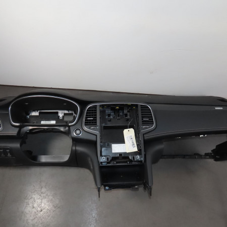 Planche de bord occasion  Renault TALISMAN Grandtour (KP_) 2.0 blue dci 190 (2021)   681003733R 