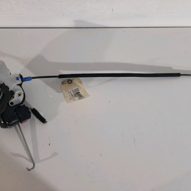 Serrure porte avd occasion  Opel MOKKA / MOKKA X (J13) 1.6 cdti (_76) (2015)   13579523  3