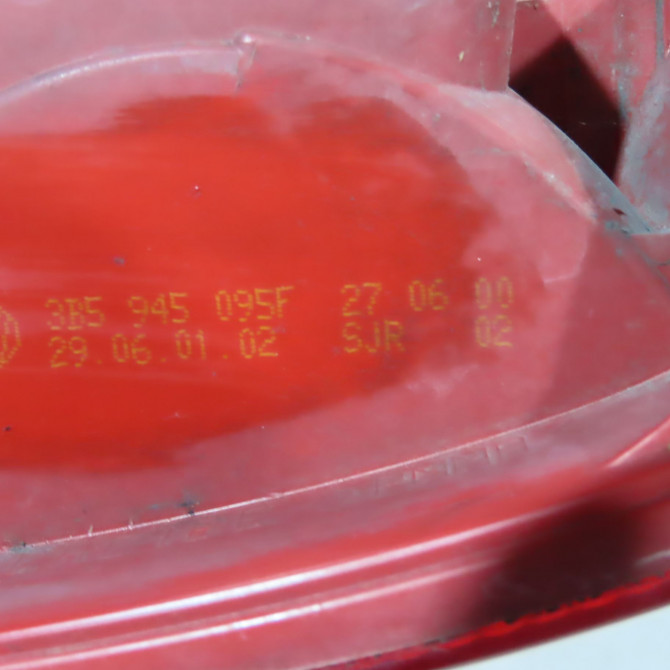 Feu arrière gauche occasion  Volkswagen vw PASSAT B5 (3B2) 1.9 tdi (1996-2000)   3B5945095J  2