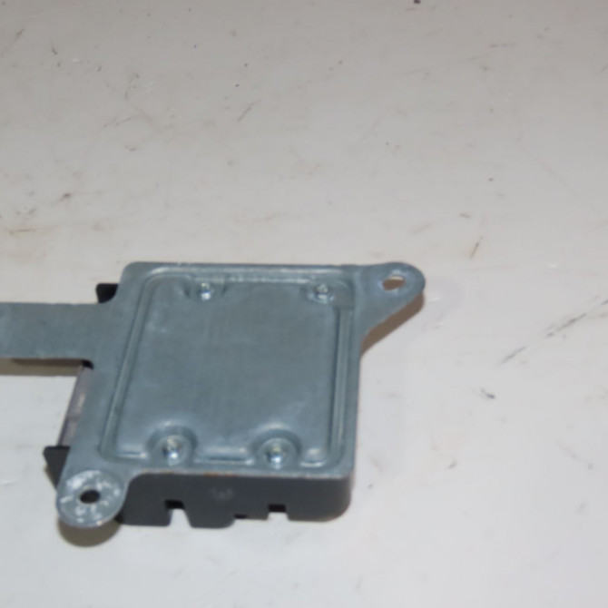 Boitier pyrotechnique occasion  Renault CAPTUR I (J5_, H5_) 1.5 dci 90 (2013) 5 portes   985100475R  3