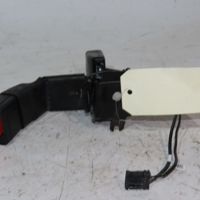 Ancrage ceinture arrière droit occasion  Ds DS 7 Crossback (J4_, JR_, JC_) 1.5 bluehdi 130 (jcyhzj, jcyhzr) (2017)   98258416XT  2