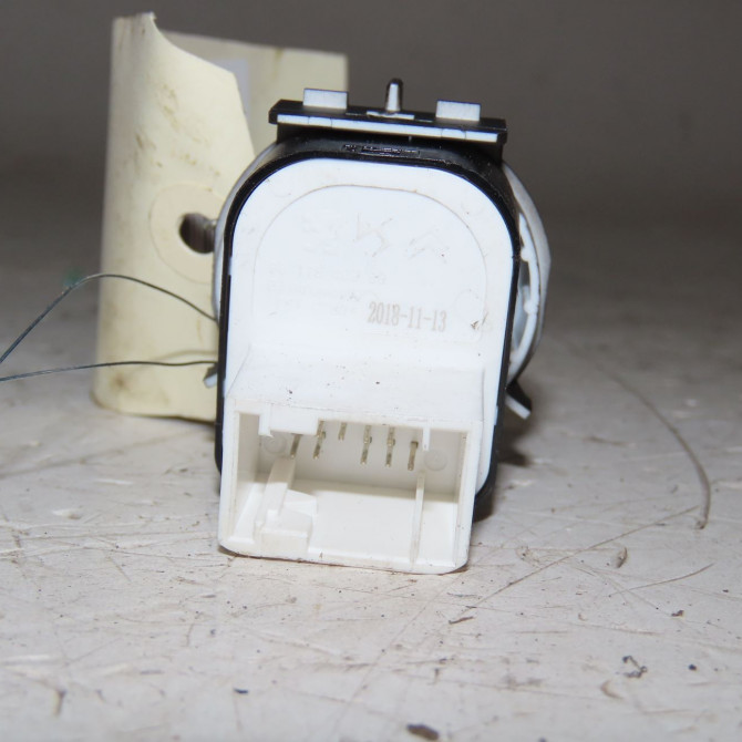 Commande rétroviseurs extérieures électriques occasion  Ds DS 7 Crossback (J4_, JR_, JC_) 1.5 bluehdi 130 (jcyhzj, jcyhzr) (2017)   98178409ZD  2