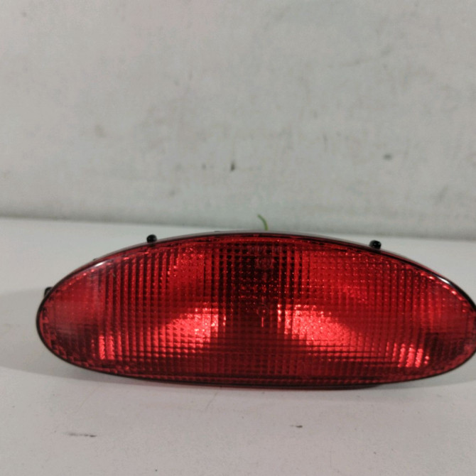 Feu brouillard central arrière occasion  Peugeot 206+ (2L_, 2M_) 1.4 hdi eco 70 (2009-2013) 5 portes     1