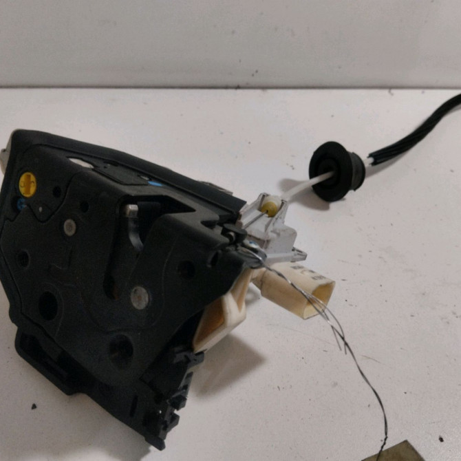 Serrure porte arg occasion  Audi Q7 (4LB) 3.0 tdi quattro (2006-2008) 5 portes   3C4839015C  1