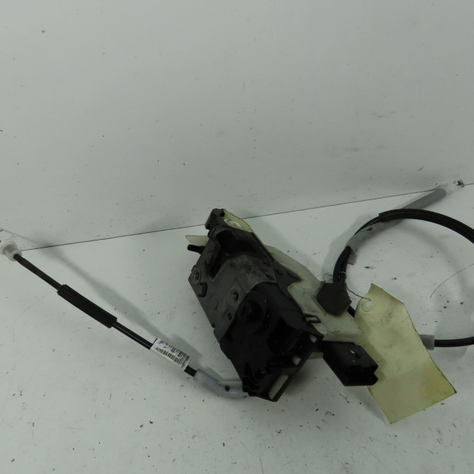 Serrure porte avg occasion  Peugeot 208 I (CA_, CC_) 1.2 vti 82 (2012)   9812500480  1