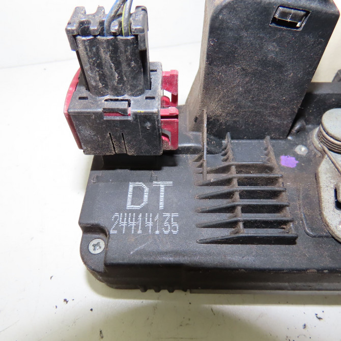 Serrure porte ard occasion  Opel ZAFIRA A Monospace (T98) 2.2 dti 16v (f75) (2002-2005) 5 portes   24414135  2