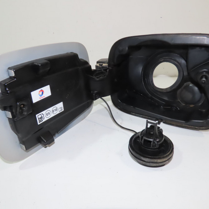 Volet de trappe carburant occasion  Citroën C3 III (SX) 1.2 puretech 82 (2018) 5 portes   9812918180  4