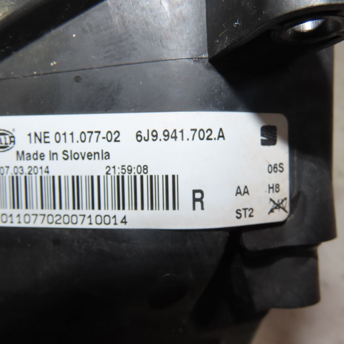 Phare antibrouillard avant droit occasion  Seat IBIZA IV (6J5, 6P1) 1.2 (2009-2011)   6J9941702A  2