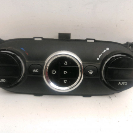 Commande de chauffage occasion  Iveco DAILY VI Camion plate-forme/Châssis 35s15, 35c15, 40c15, 50c15, 60c15, 65c15, 70c15 (2016)   5801640589 