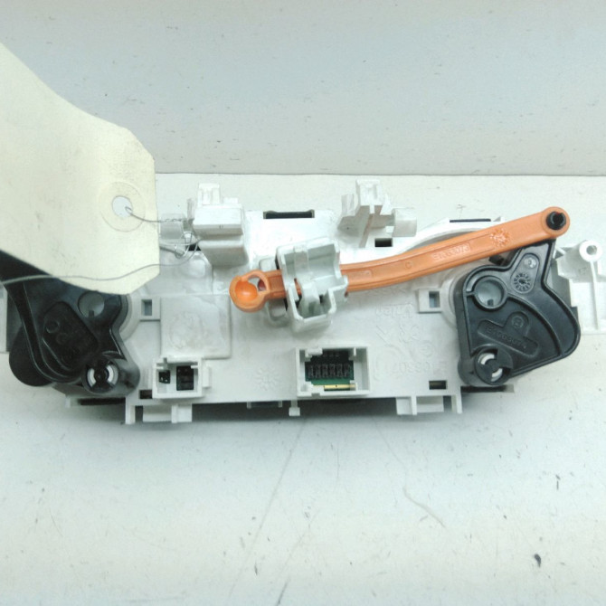 Commande de chauffage occasion  Peugeot 208 I (CA_, CC_) 1.4 hdi (2012) 3 portes   9819611580  3