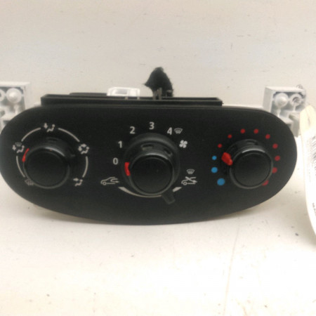 Commande de chauffage occasion  Dacia LODGY (JS_) 1.5 dci (2012)   275104697R 