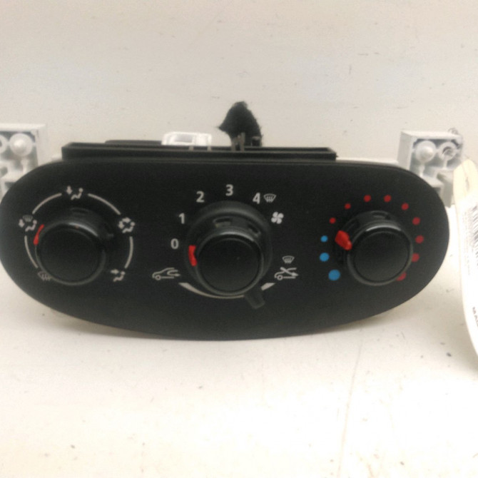 Commande de chauffage occasion  Dacia LODGY (JS_) 1.5 dci (2012)   275104697R  1