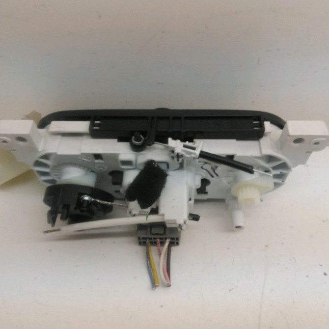 Commande de chauffage occasion  Dacia LODGY (JS_) 1.5 dci (2012)   275104697R  3