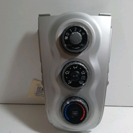 Commande de chauffage occasion  Toyota YARIS (_P9_) 1.4 d-4d (nlp90_) (2005-2012)   559000D220B0 