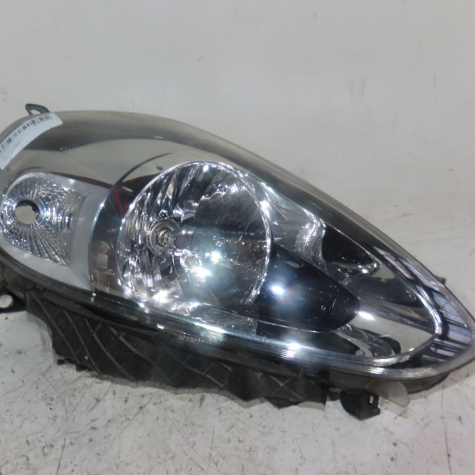 Phare droit occasion  Fiat PUNTO (199_) 1.3 d multijet (2012)   51937150  1