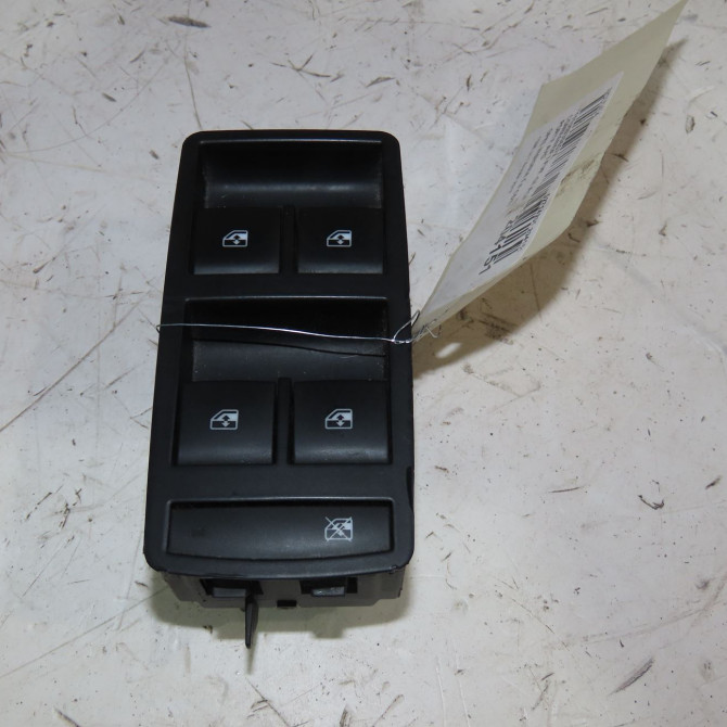 Commande lève-glace porte avant gauche occasion  Opel INSIGNIA A (G09) 1.6 cdti (68) (2015-2017)   22915121  1