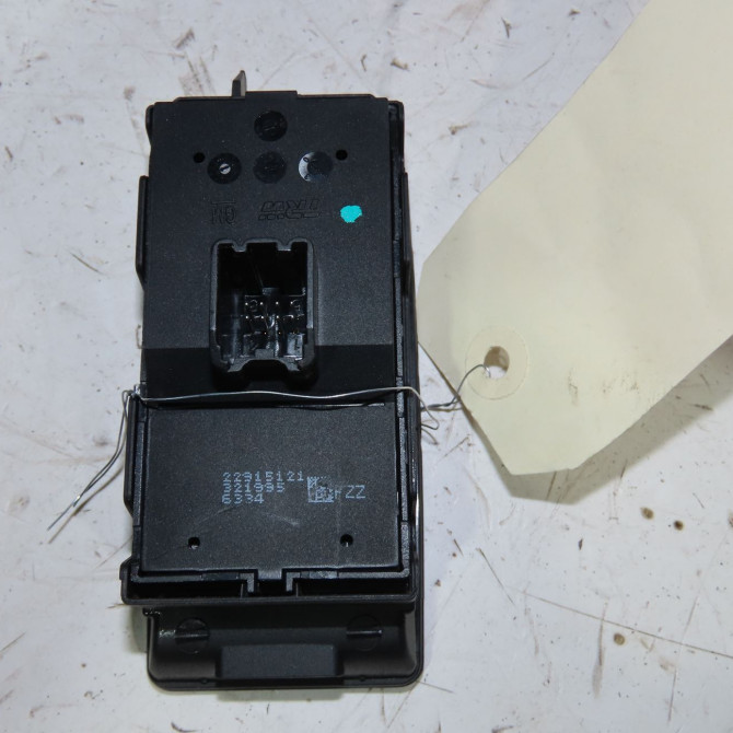 Commande lève-glace porte avant gauche occasion  Opel INSIGNIA A (G09) 1.6 cdti (68) (2015-2017)   22915121  2