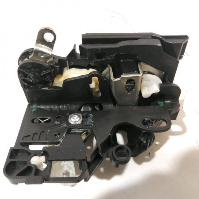 Serrure porte ard occasion  Dacia SANDERO II 1.2 (2012)   825028727R  2