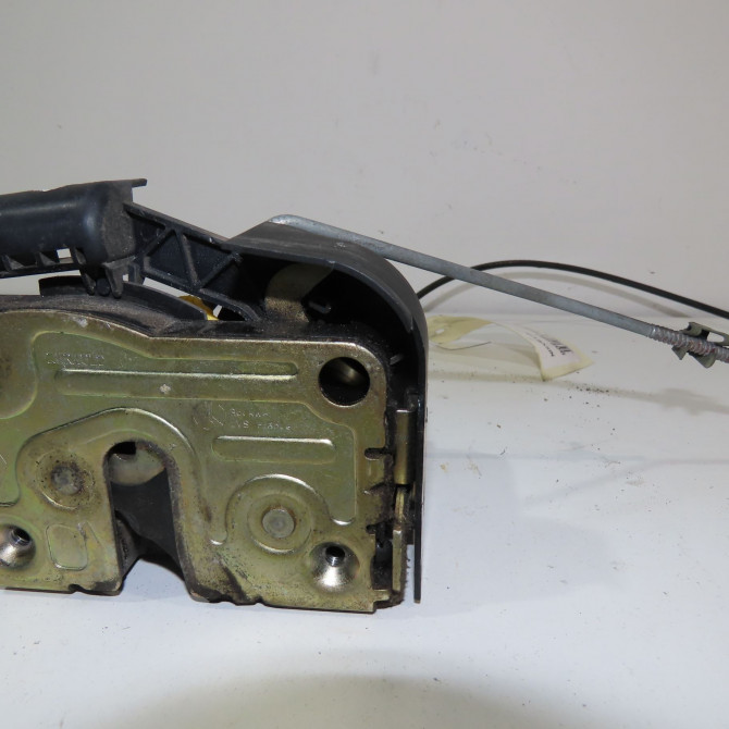 Serrure porte avg occasion  Renault MEGANE I (BA0/1_) 1.4 16v (ba0d, ba1h, ba0w, ba10) (1999-2003)   7701469180  3