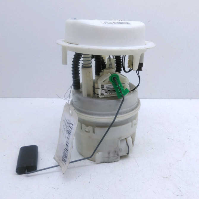 Pompe à carburant immergée occasion  Peugeot 406 (8B) 1.8 16v (1995-2000)   1525N7  4