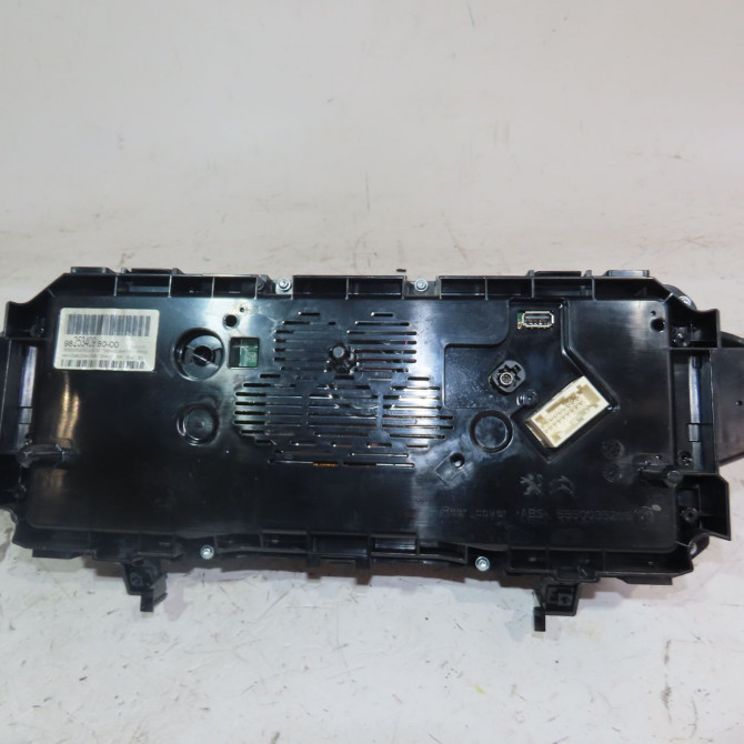 Bloc compteurs occasion  Peugeot 3008 SUV (MC_, MR_, MJ_, M4_) 2.0 bluehdi 150 (mjahxh, mjahxv, mjahxg, mjahsh, mjahrh,... (2016-2020)   9825340980  3