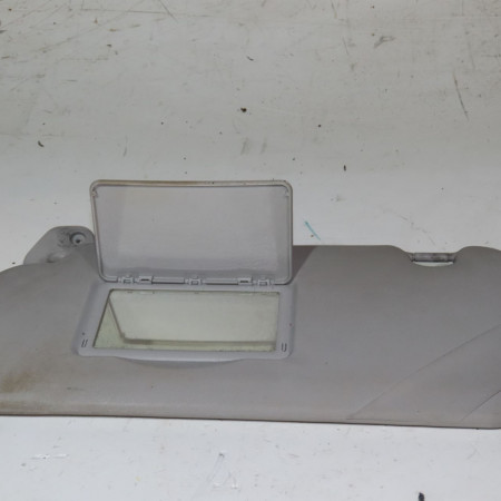 Pare-soleil gauche occasion  Peugeot 307 Break (3E) 1.6 hdi (2005-2008) 5 portes   8143LW 