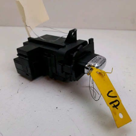 Antivol de direction occasion  Audi Q5 (8RB) 2.0 tdi quattro (2012-2017)   8K0905852D 