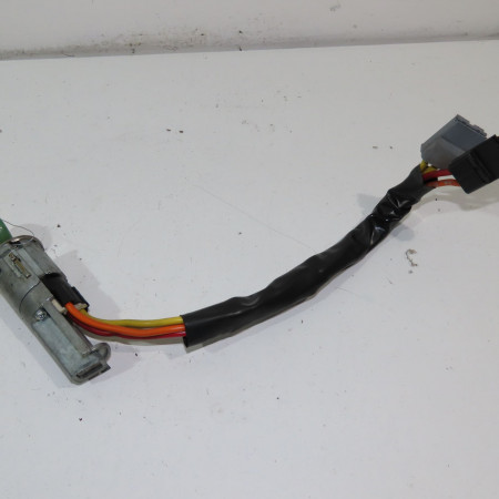 Antivol de direction occasion  Renault TWINGO I (C06_) 1.2 (c063, c064) (1993-1996) 3 portes   7701036484 