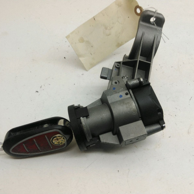 Antivol de direction occasion  Alfa romeo MITO (955_) 1.4 tjet (955axa1b) (2008-2011)   50525430  2