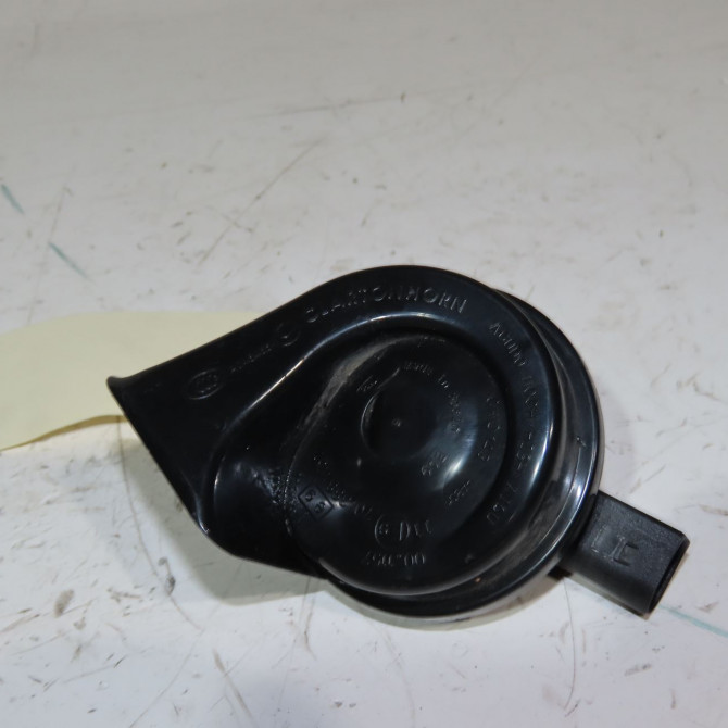 Klaxon  / avertisseur occasion  Audi A1 Sportback (8XA, 8XF) 1.4 tfsi (2011-2015)   8X0951210C  1