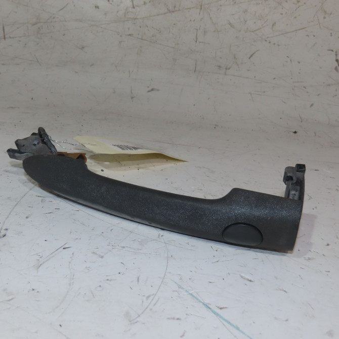 Poignee ext porte avg occasion  Renault MEGANE II (BM0/1_, CM0/1_) 2.0 dci (2007-2008)   7701209579  1