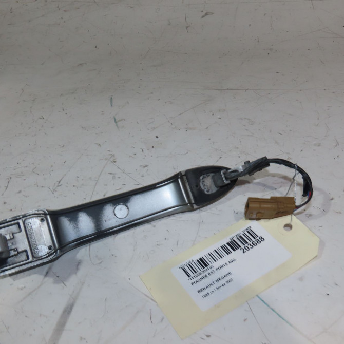 Poignee ext porte avg occasion  Renault MEGANE II (BM0/1_, CM0/1_) 2.0 dci (2007-2008)   7701209579  2