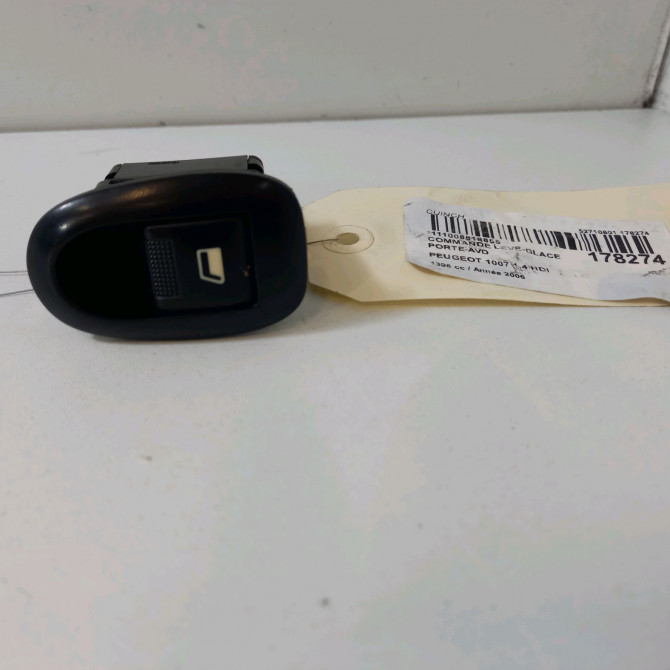 Commande lève-glace porte avant droite occasion  Peugeot 1007 (KM_) 1.4 hdi (2005)   6552ZG  1