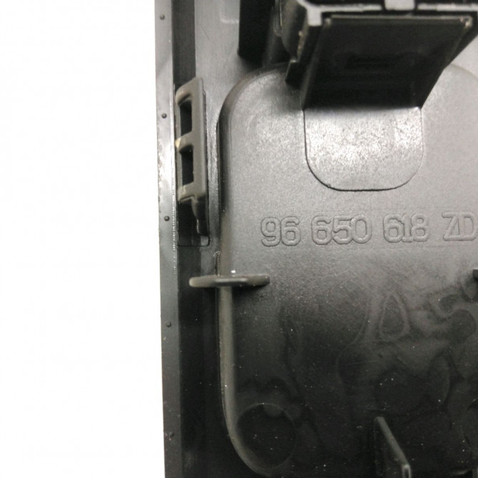 Commande lève-glace porte avant droite occasion  Peugeot 5008 (0U_, 0E_) 1.6 hdi (2010-2017) 5 portes   6490X3  3