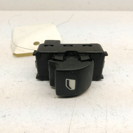 Commande lève-glace porte avant gauche occasion  Citroën BERLINGO MULTISPACE (B9) 1.6 hdi 75 16v (2008) 5 portes   6490HQ 