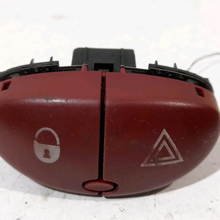 Bouton de warning occasion  Peugeot 206 3/5 portes (2A/C) 1.4 hdi eco 70 (2001-2009) 5 portes   6554L0 